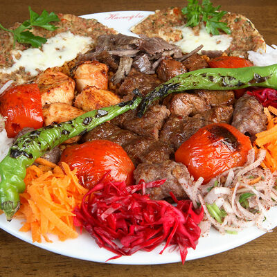 Ассорти шашлыков в Mangal Istanbul по цене 580 ₽