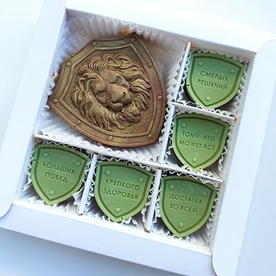 Конфеты ко дню отца в Ваш торт по цене 1100 ₽