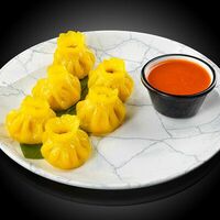 Димсам с курицей и креветками в Sushi & More