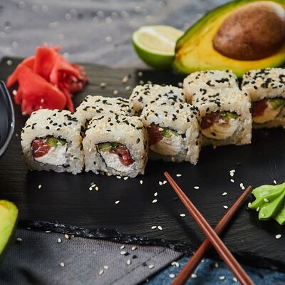 Сливочный ролл с лососем в Тайфун по цене 249
