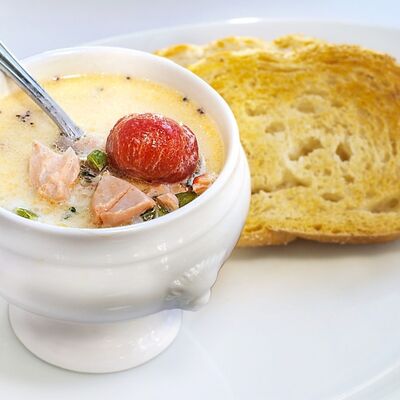 Суп из лосося в Mama Roma по цене 390 ₽