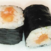 Классический ролл Сяке кунсей в Sushi Maki