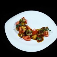 Пикантный с томатами и баклажаном в Biergarten