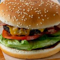 Бургер Фирменный в NonameLoungeSpb