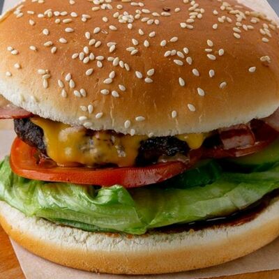 Бургер Фирменный в NonameLoungeSpb по цене 420 ₽