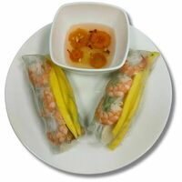 Спринг-ролл с креветками в Pho Bo Ханой