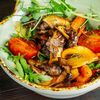 Салат с говядиной и шампиньонами в Хочу и буду по цене 655
