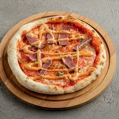 Пицца с пастрами в United Butchers по цене 650 ₽