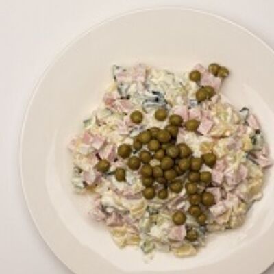 Салат Оливье в Кафе Семейное по цене 110 ₽