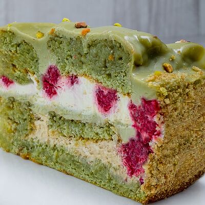 Торт Фисташковый с малиной в Mavu по цене 470