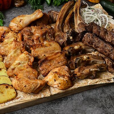 Ассорти из шашлыков в Шашлычный дворик по цене 4740 ₽