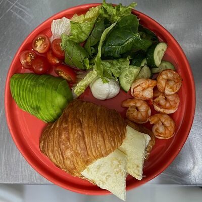 Заноза завтрак в Zanoza Kруассантерия по цене 950 ₽