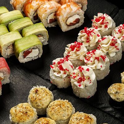 Сет №16 в Roll Dealler по цене 3350 ₽