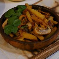 Картофель с грибами в Даридури