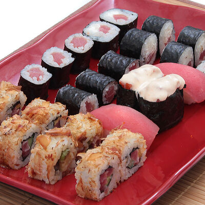 Сет Тунец в Sushiwoker по цене 1499 ₽