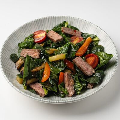 Салат с говядиной в La Torre по цене 870 ₽