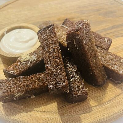 Чесночные гренки в ГансРолл по цене 245 ₽