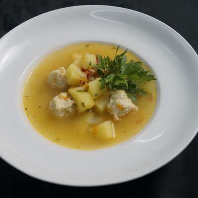 Суп с куриными фрикадельками в Рябина kitchen по цене 180 ₽