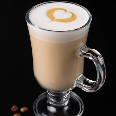 Латте 220 мл в Прага по цене 260 ₽