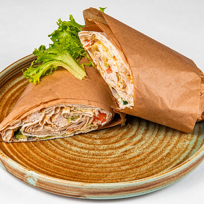 Ролл-салат Репс с курицей в Фёст по цене 340 ₽