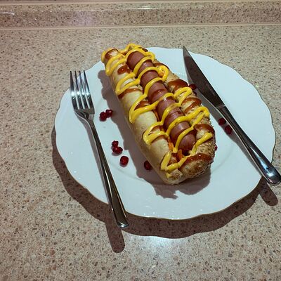 Хот-дог в G & K по цене 290 ₽