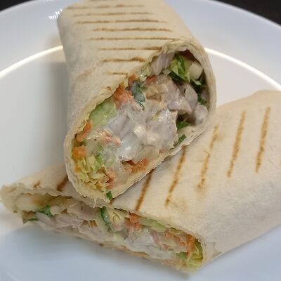 Шаверма куриная в Чебуречница по цене 450 ₽