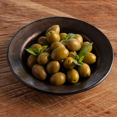 Маринованные оливки в Горыныч по цене 690 ₽