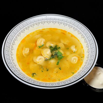 Мини-пельмени из свинины и говядины с бульоном в Огонь да Мясо по цене 415 ₽