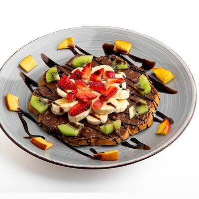 Вафля с нутеллой и фруктами в Waffle City по цене 520 ₽