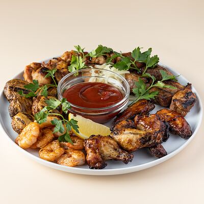 Ассорти шашлычков на компанию в Шарики по цене 2350 ₽