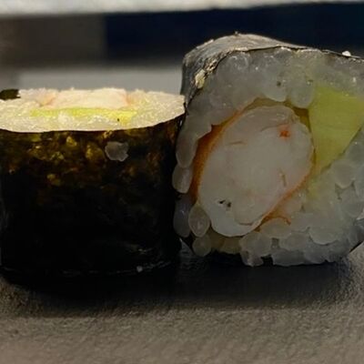 Ролл с креветкой и авокадо в Кэйго доставка по цене 259 ₽