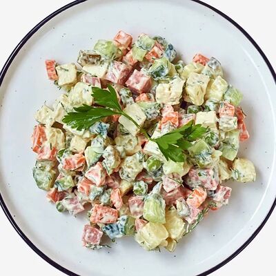 Оливье с колбасойв Кафе нут по цене 235 ₽