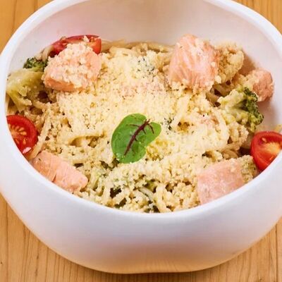 Паста с форельюв 4 сыра по цене 810 ₽