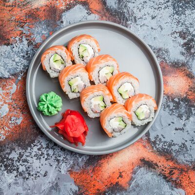 Джамбо маки в Sushi & More по цене 560 ₽