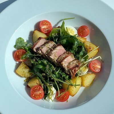 Нисуаз с тунцом в Рукоста по цене 760 ₽