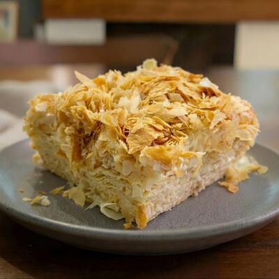 Торт Наполеон с заварным кремом в Кулинария Камин по цене 310 ₽