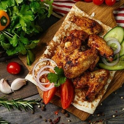 Крылья куриные в Три хинкали&Шашлык по цене 450 ₽