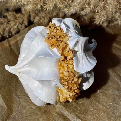 Безе с кремом шарлотт в Блеск по цене 110