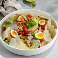 Салат с консервированным тунцом в Баклажан Озерки