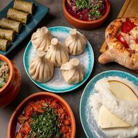 Логотип Шато Манави