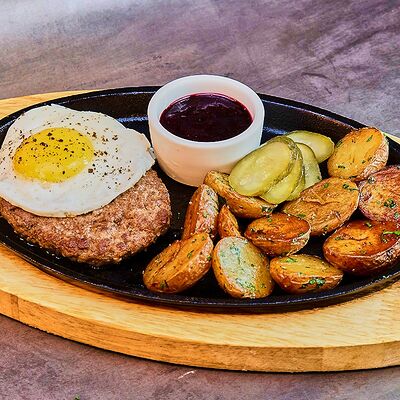 Бифштекс в Heroes по цене 710 ₽