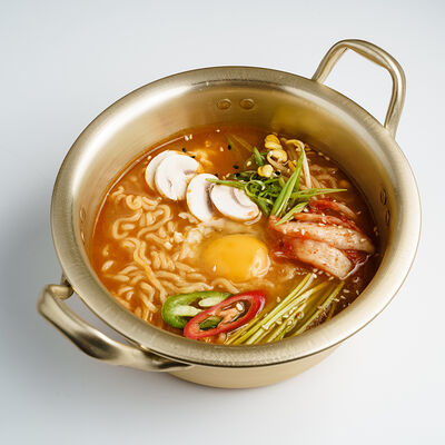 Рамён в Дом куксу korean noodles&bbq по цене 750 ₽