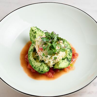 Авокадо с крабом в Лицей по цене 1190 ₽