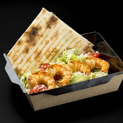 Салат Цезарь с креветкой в МАНГАЛКОФЕ по цене 520 ₽