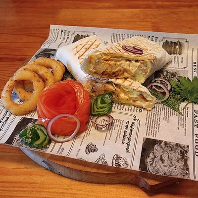 Шаурма с курицей в МЯСО ЕСТЬ по цене 480 ₽