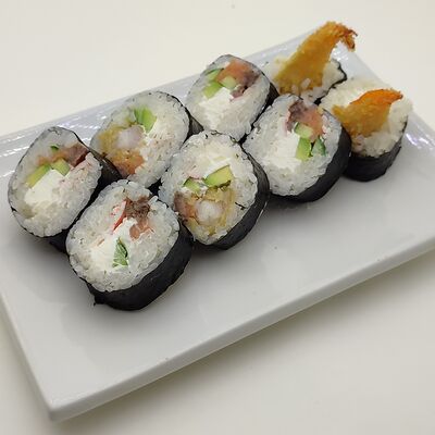 Ролл Уцуджин в Yoshi по цене 450