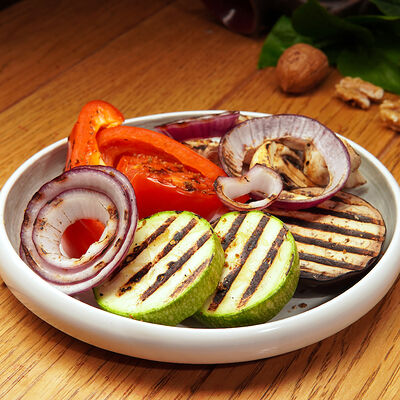 Овощи гриль в Сулугуни по цене 380 ₽