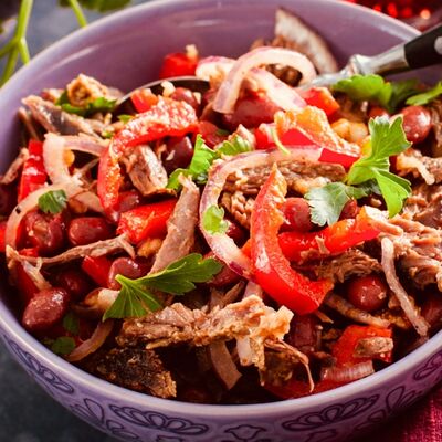 Салат с говядиной в Шашлычный Домик по цене 650 ₽