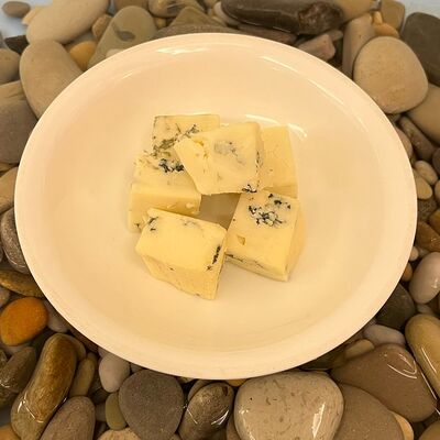 Сыр горгонзола в Острова по цене 390 ₽