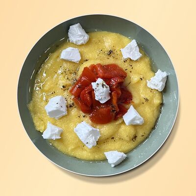 Кукурузная каша с Фетой и печеным перцем в Коко Point по цене 335 ₽